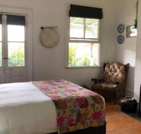 The Residence Stylish Comfort with Fireplace - Accommodation QLD