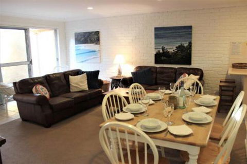 SOUTH BOOMER PET FRIENDLY - Accommodation QLD 7