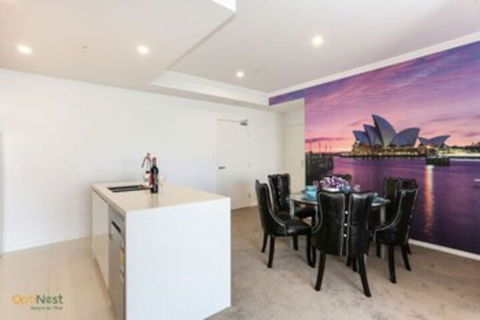 Modern, Spacious Apt@liverpool With Incredible Views - Accommodation QLD 0