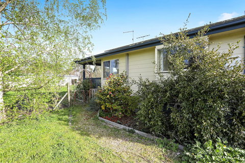 Yarragon 4 Bedroom House In Gippsland - Accommodation QLD 1