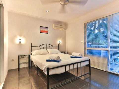 RED COWRIE 321atPALM COVE - Accommodation QLD 1