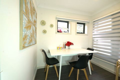 A Cozy 3BRM House At Doncaster - Accommodation QLD 6