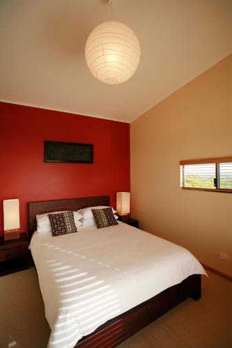 Redgate Beach Escape - Accommodation QLD 4
