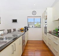Papaya House - Accommodation QLD
