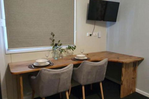 Cornwall House Accommodation - Accommodation QLD 7