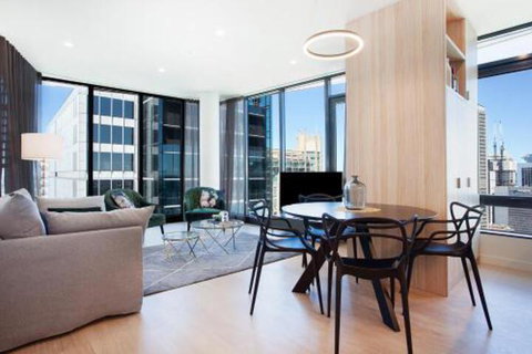 CITY HIGH Hosted By: LAbode Accommodation - Accommodation QLD 0