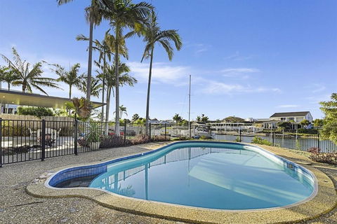 CANAL HOME NEAR MOOLOOLABA Kooringal - Accommodation QLD 6