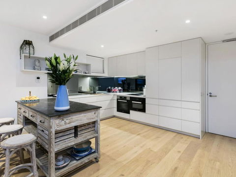 SEA TEMPLE MORNINGTON - Accommodation QLD 3