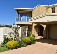 VIEWS FOREVER INVERLOCH - Accommodation QLD