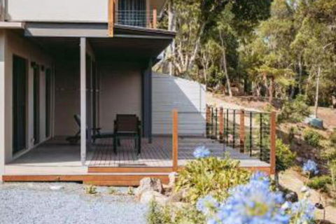 The Silvermoon Villa Private Villa - Accommodation QLD 3