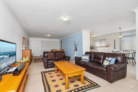 Tradewinds Apartment 3 - Accommodation QLD 4