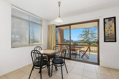 Tradewinds Apartment 3 - Accommodation QLD 6