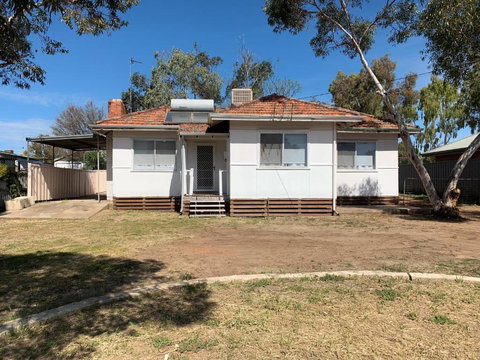 Salty Cottage Northam - Accommodation QLD 5