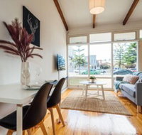 Once Upon a Tide Wifi Nespresso Netflix - Accommodation QLD