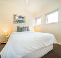 Beachy Keen on Moseley Wifi Netflix Pool Spa - Accommodation QLD