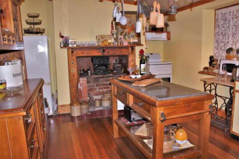 Captain Roddas Cottage - Accommodation QLD 6