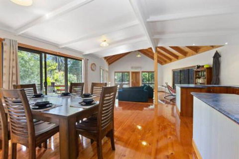 YARRABEE The Perfect Getaway! - Accommodation QLD 0