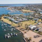 Captains Hideaway Jetty Berth & Pet Friendly - Accommodation QLD 0