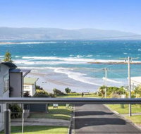 SEA SPECTACULAR seconds from the beach - Accommodation QLD