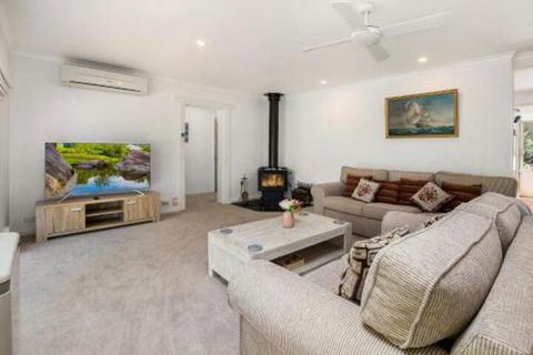 Family Fun Retreat With Spa - Accommodation QLD 7