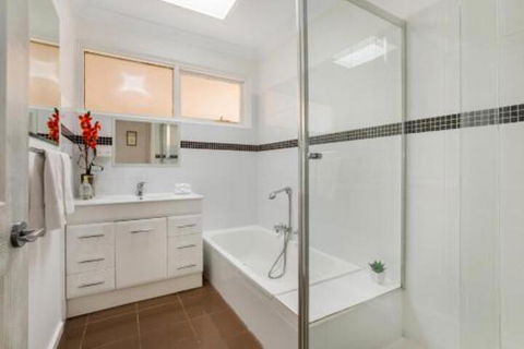 Family Fun Retreat With Spa - Accommodation QLD 2