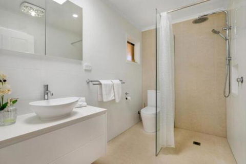 Family Fun Retreat With Spa - Accommodation QLD 4