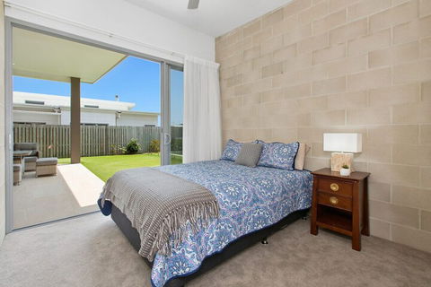 BEACHSIDE HAVEN - Accommodation QLD 5