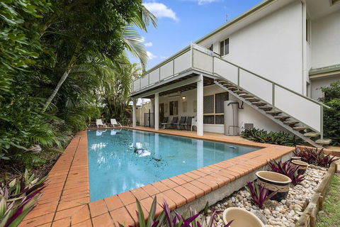 Fabulous Pet Friendly Family Home - 3 Carribean Court - Accommodation QLD 1