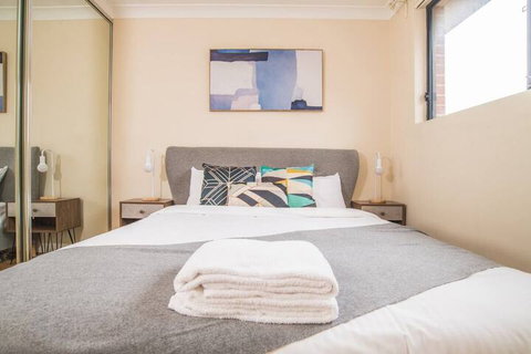 True Comfort! 3bed2bath APT Near Ashfield Station! - Accommodation QLD 2