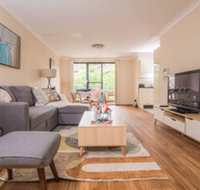 True Comfort 3bed2bath APT Near Ashfield Station - Accommodation QLD