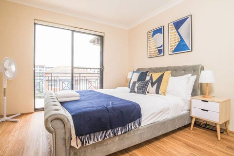 True Comfort! 3bed2bath APT Near Ashfield Station! - Accommodation QLD 6