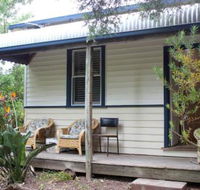 The Old Cottage at Cowes - Accommodation QLD