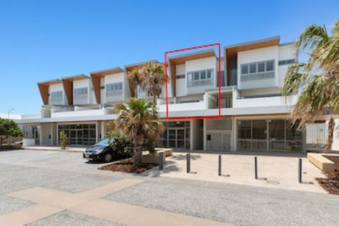 BRAND NEW OCEAN AVENUE TOWNHOUSE - Accommodation QLD 0
