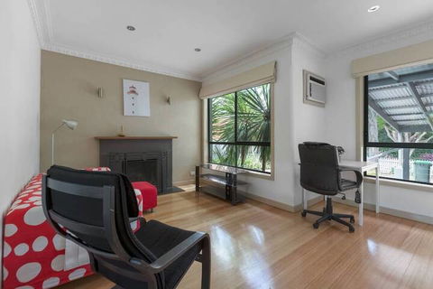 Spacious 3bedrooms Big House@mitcham - Accommodation QLD 6
