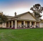 The Jazz B  B - Accommodation QLD