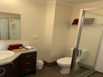 Weipa Motel Resort - Accommodation QLD 2