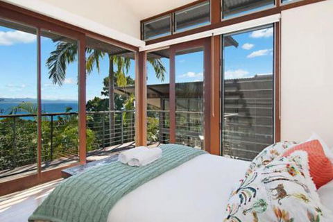 Above The Pass - Accommodation QLD 5