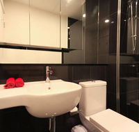 Amazing Waterfront Apartment - Accommodation QLD