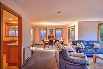 Freycinet Villa 1 - Accommodation QLD 0