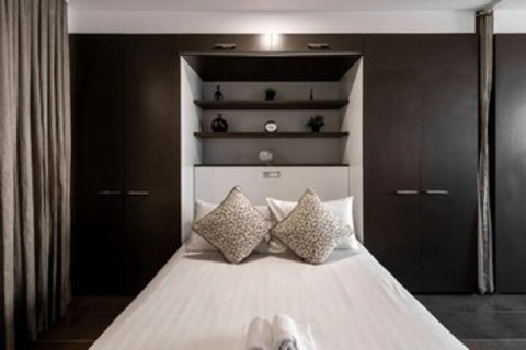 Modern Studio In Heart Of Lively Chapel Street - Accommodation QLD 6