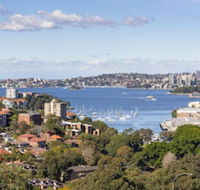 2 Bdrm North Sydney with harbour views - Accommodation QLD