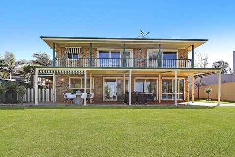 Waterfront 58 Yarrawonga - Accommodation QLD 3