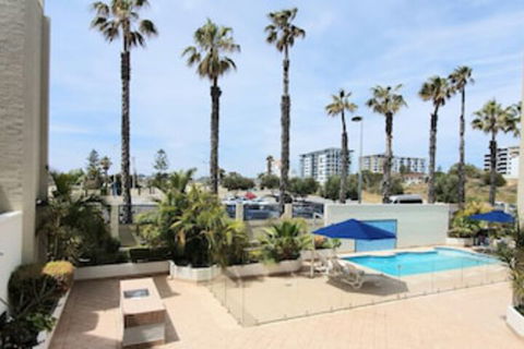 Sandcastles Luxury Retreat Apartment - Accommodation QLD 0