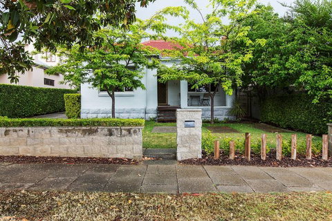 North Cottesloe Cottage - Accommodation QLD 1