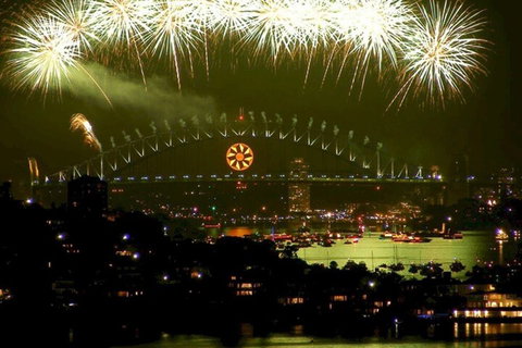 Charming & Cosy Home With City Views - Accommodation QLD 1