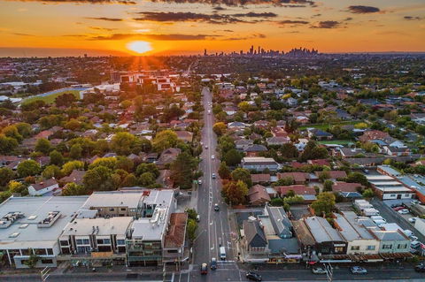 BOUTIQUE STAYS - Axel Apartments - Accommodation QLD 0