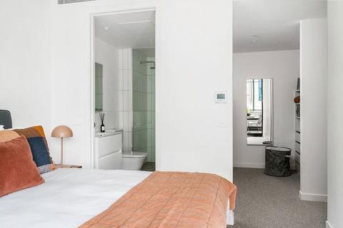 BOUTIQUE STAYS - Axel Apartments - Accommodation QLD 1