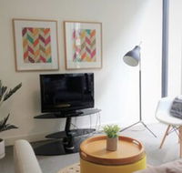 Luxury 1 Bedroom 1 Study With 1 Parking - Accommodation QLD