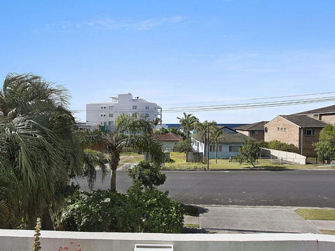 Ocean Palms Unit 2 The Entrance NSW - Accommodation QLD 5