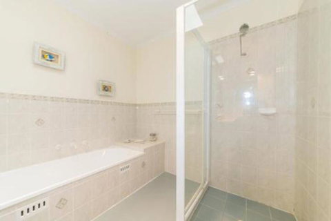 Panorama 7 Stacey Drive - Accommodation QLD 0